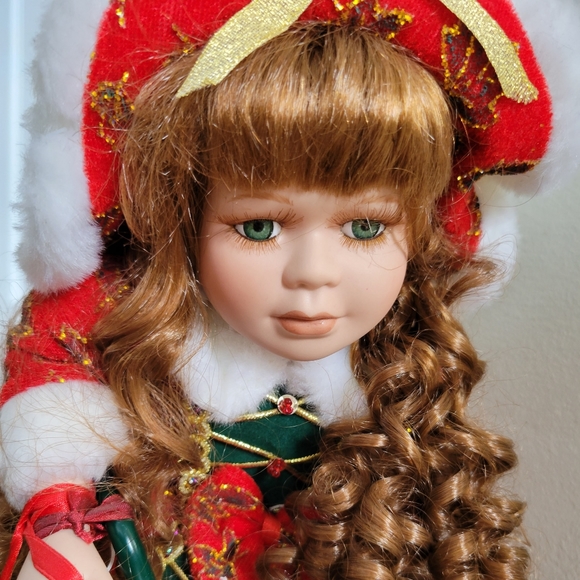 Vintage Porcelain doll on bike - Picture 3 of 3